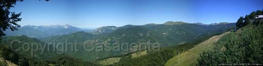 panorama.jpg - Kolor stitching | 4 pictures | Size: 7867 x 2090 | FOV: 114.08 x 29.06 ~ -7.90 | RMS: 6.73 | Lens: Standard | Projection: Cylindrical | Color: LDR |