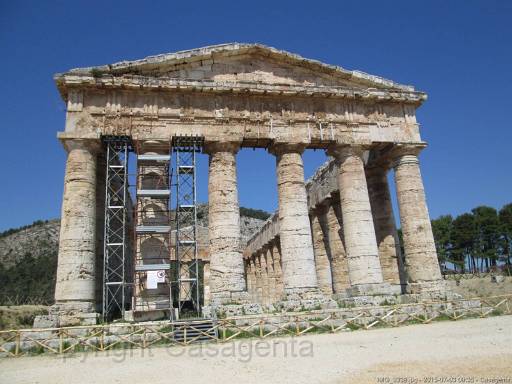 IMG_0339.jpg - Segesta - Il Tempio