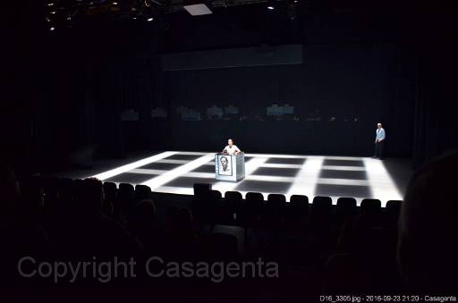 D16_3305.jpg
