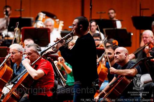FB_IMG_1697175876212.jpg - Roma, Auditorium Parco della Musica 11 10 2023Concerto di Inaugurazione Stagione 2023/2024Orchestra e Coro dellâAccademia Nazionale di Santa Cecilia in provadirettore IvÃ¡n Fischervideo artista Yuri Ancaranimaestro del coro Andrea SecchiÂ©Musacchio-Pasqualini / MUSA