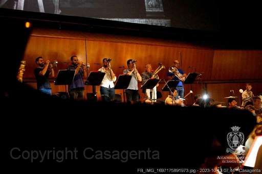 FB_IMG_1697175891973.jpg - Roma, Auditorium Parco della Musica 11 10 2023Concerto di Inaugurazione Stagione 2023/2024Orchestra e Coro dellâAccademia Nazionale di Santa Cecilia in provadirettore IvÃ¡n Fischervideo artista Yuri Ancaranimaestro del coro Andrea SecchiÂ©Musacchio-Pasqualini / MUSA